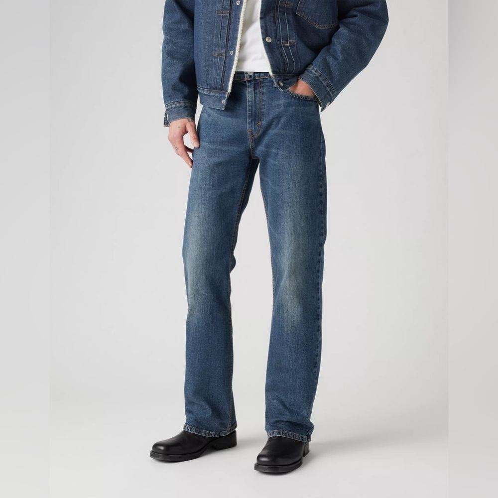 Levi’s 527 Slim Bootcut Jeans size 36 x 32